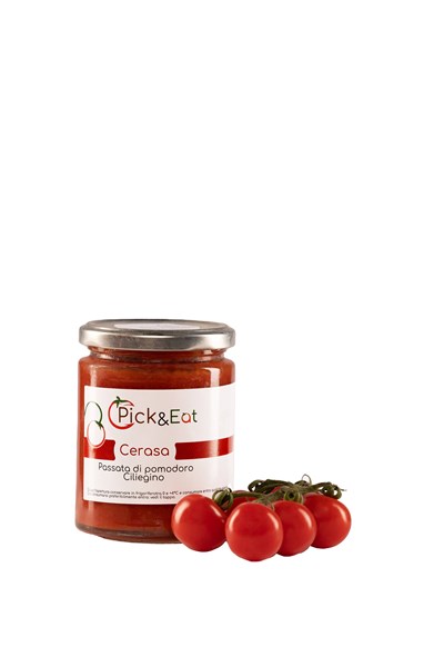 Natural cherry tomato passata jar